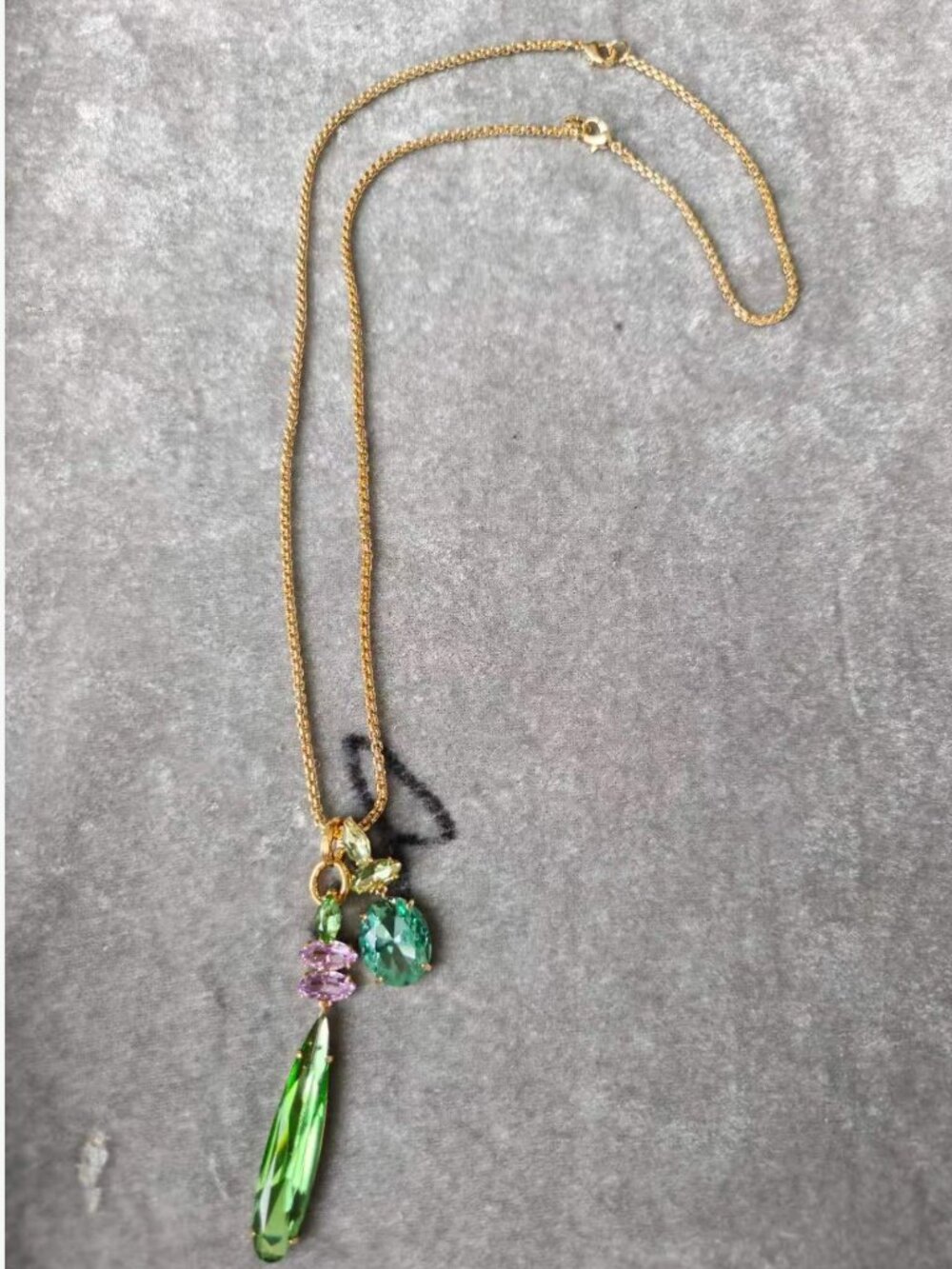 Roxanne Assoulin The Crystal Icicle Pendant Necklace Crushed Violet Green Apple - Picture 3 of 3